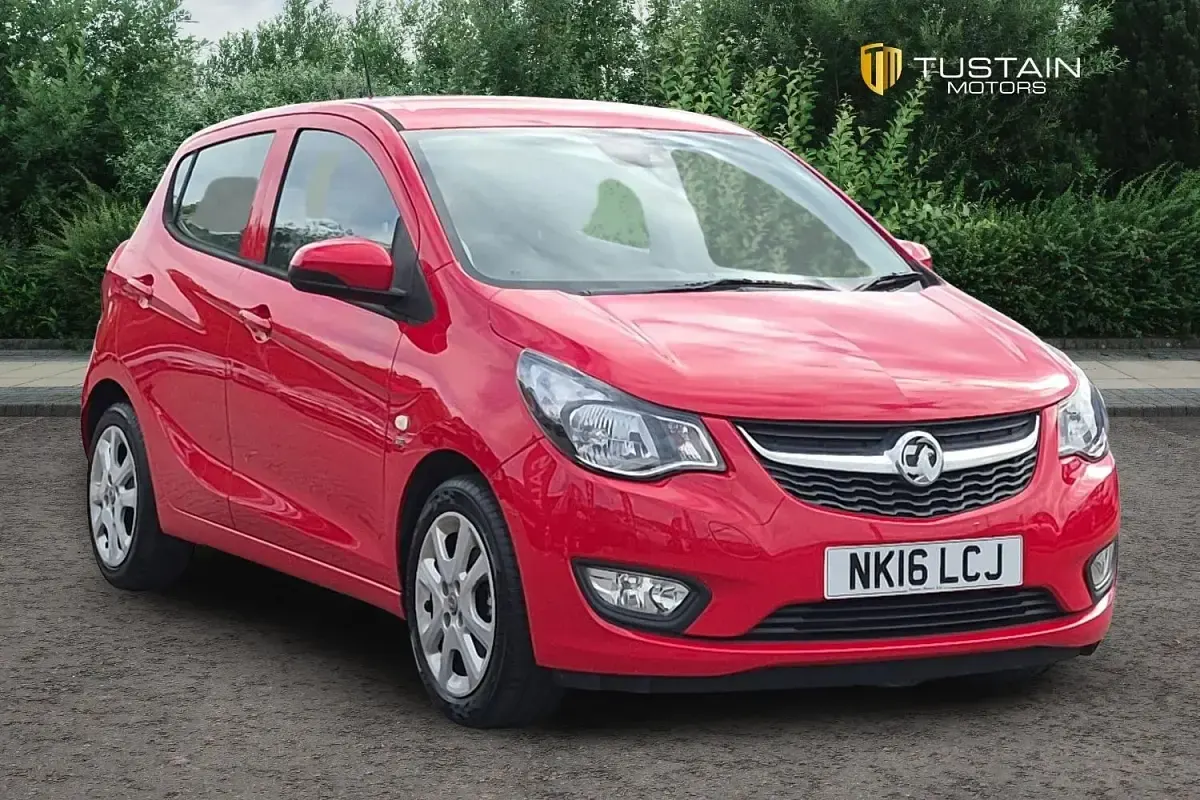 Second-hand Vauxhall Viva 75 CP (55 kW) 2016 Roșu Hatchback