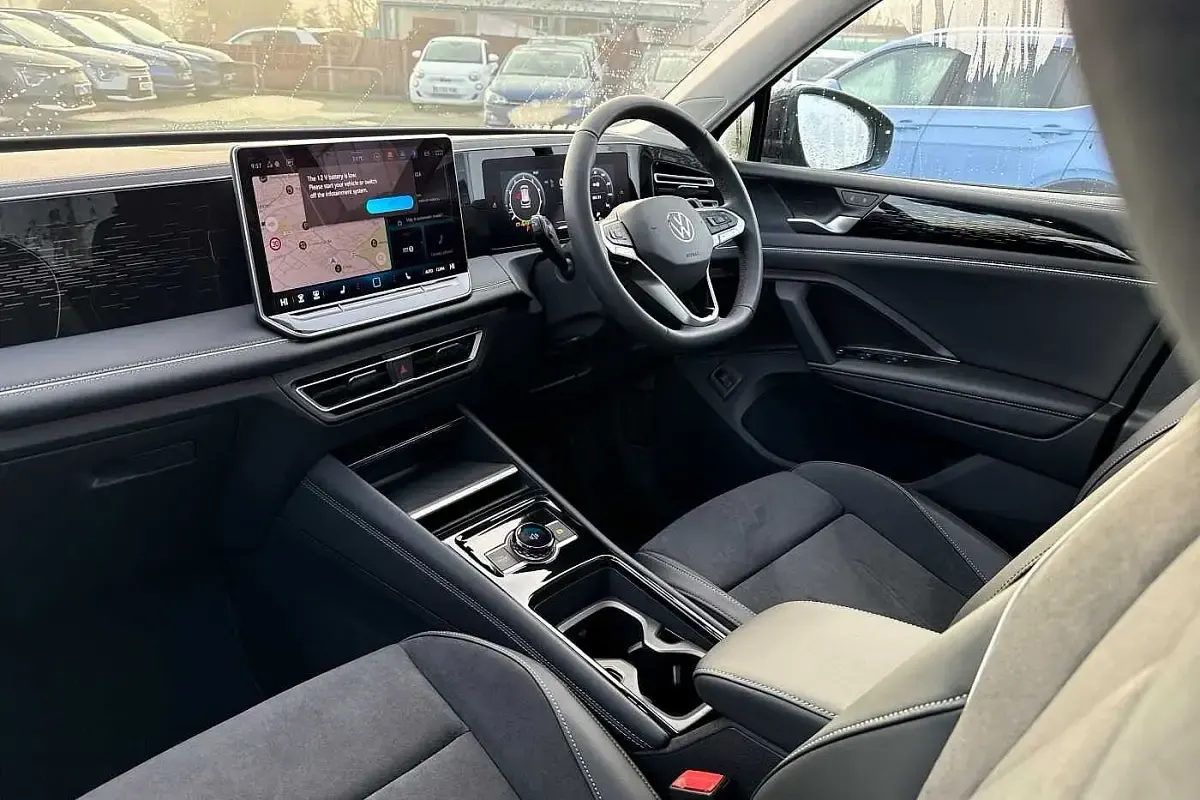 Used VW Tiguan Elegance 150 HP (110 kW) 2025 Grenadilla black SUV