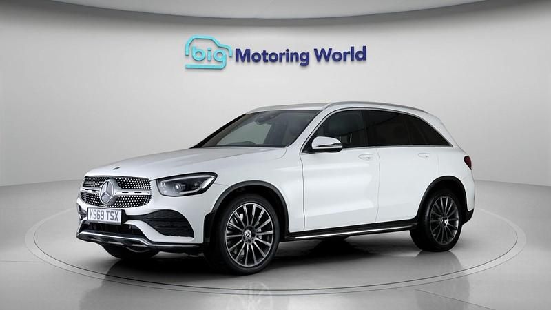 Used Mercedes GLC300 AMG Line Premium 2020 White Estate