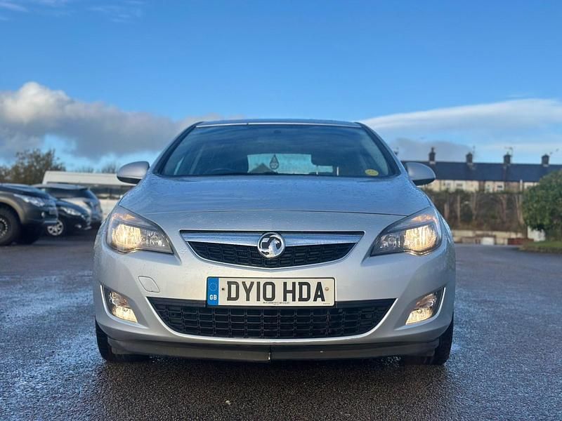 Used Vauxhall Astra SRi 2010 Silver Hatchback