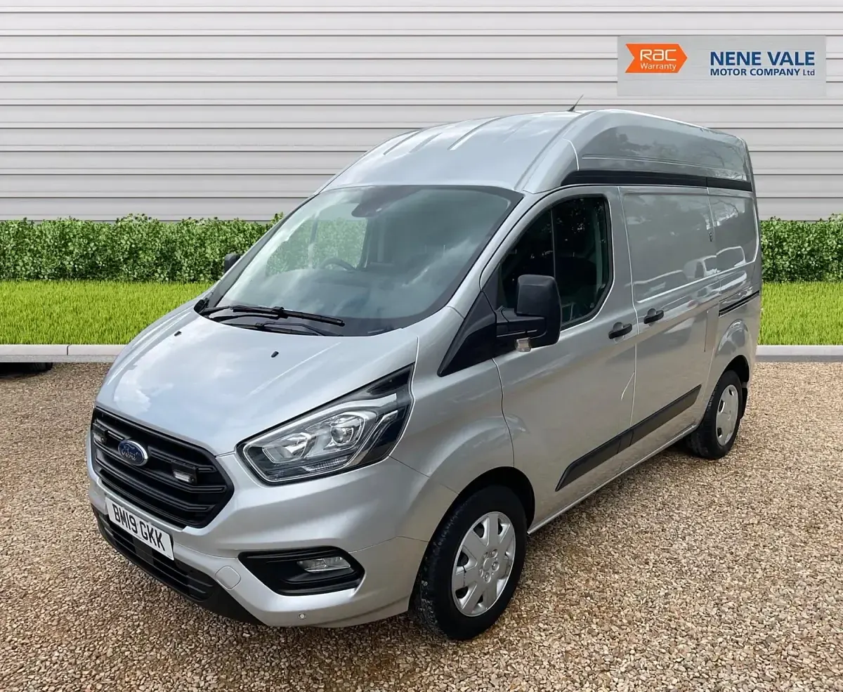 Used Ford Transit Custom Trend 105 HP (77 kW) 2019 Silver Van