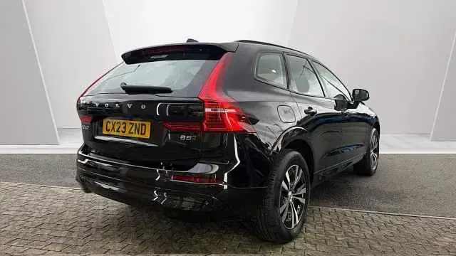 Usado Volvo XC60 Core 247 HP (181 kW) 2023 SUV