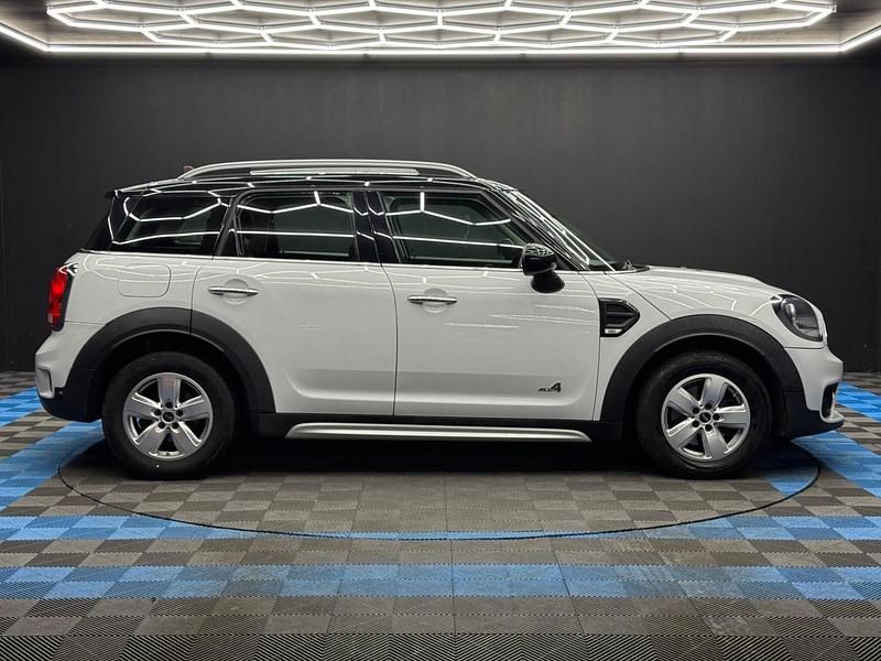 Używany Mini Cooper D 150 KM (110 kW) 2018 Biały Hatchback