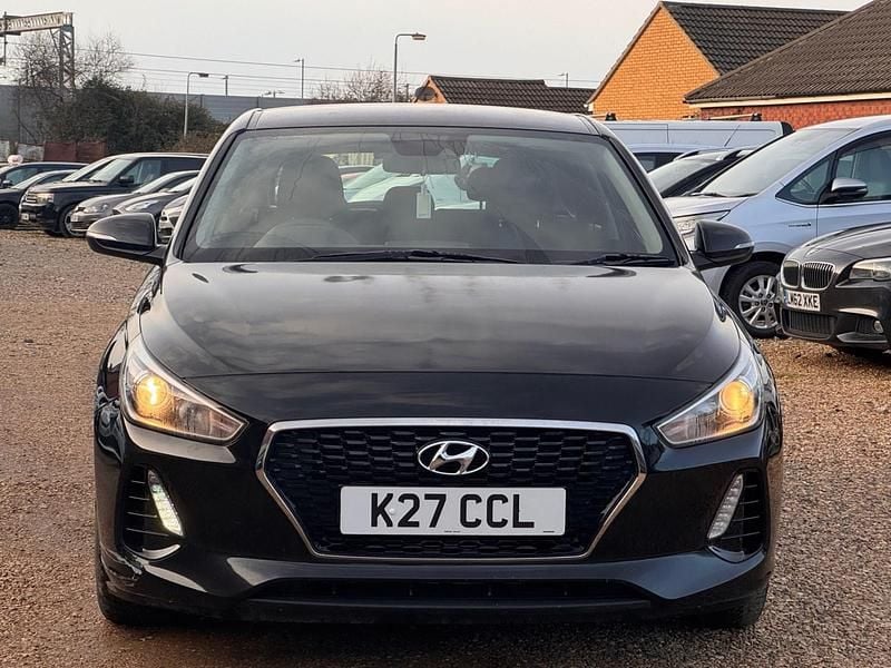 Used Hyundai i30 120 HP (88 kW) 2018 Black Hatchback