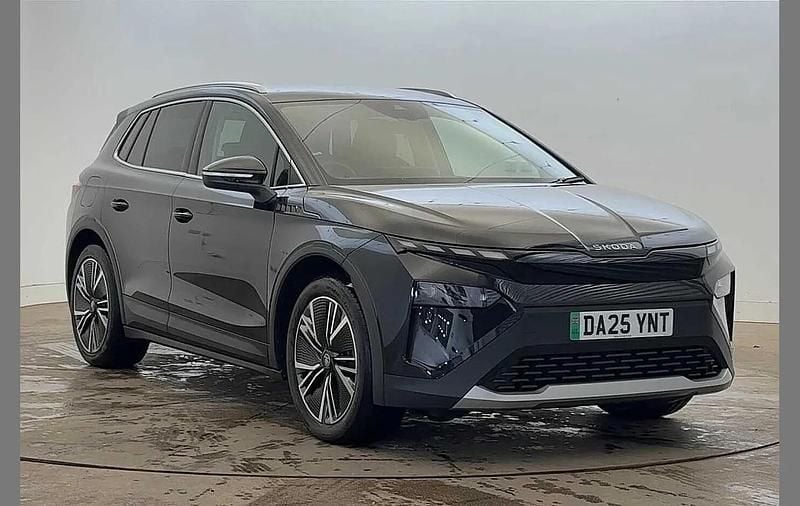 Black magic pearl effect Used 2025 Skoda Elroq SUV | £32,995 (Fair price) - Image 1/4