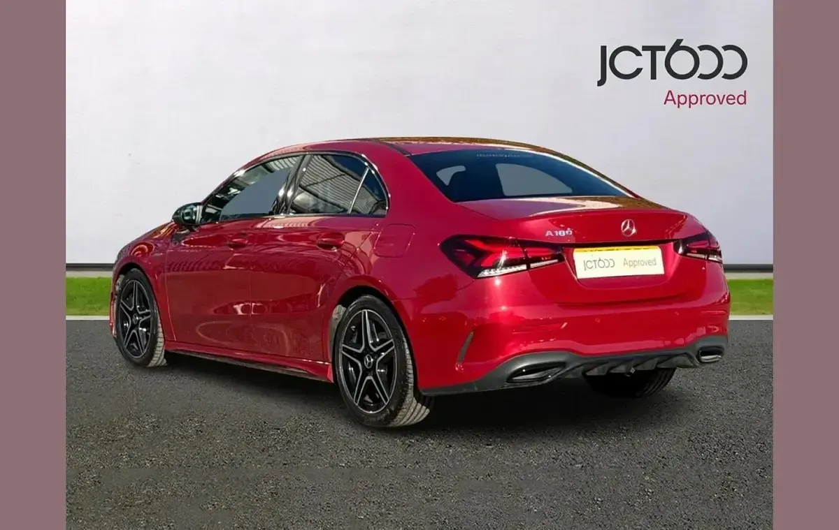 Used Mercedes A180 Executive 134 HP (98 kW) 2022 Red Sedan