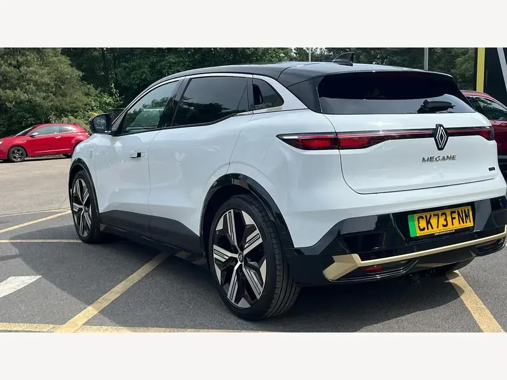 Used Renault Megane E-Tech Iconic 160 kW (218 HP) 2023 Hatchback