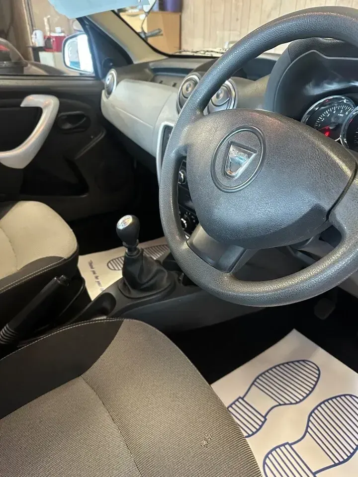 Used Dacia Duster Ambiance 2015 White SUV
