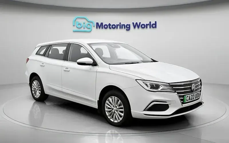 Used MG MG5 EV Excite 114 kW (156 HP) 2022 White Estate