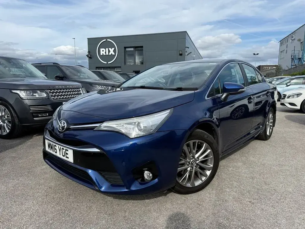 Used Toyota Avensis Business Edition 147 HP (108 kW) 2016 Blue Sedan