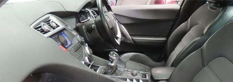 Used Citroën DS5 2012 Blue Hatchback