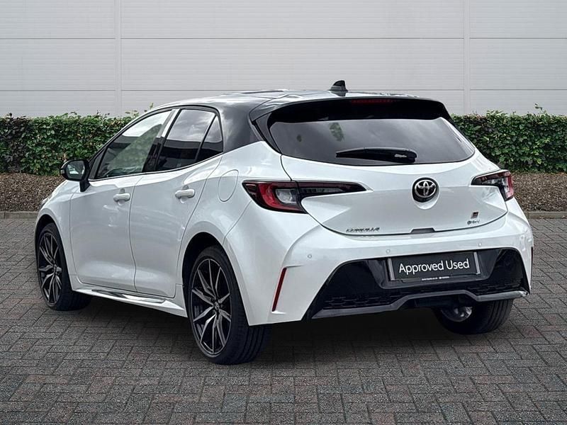 Used Toyota Corolla Sport 2024 White/black Hatchback