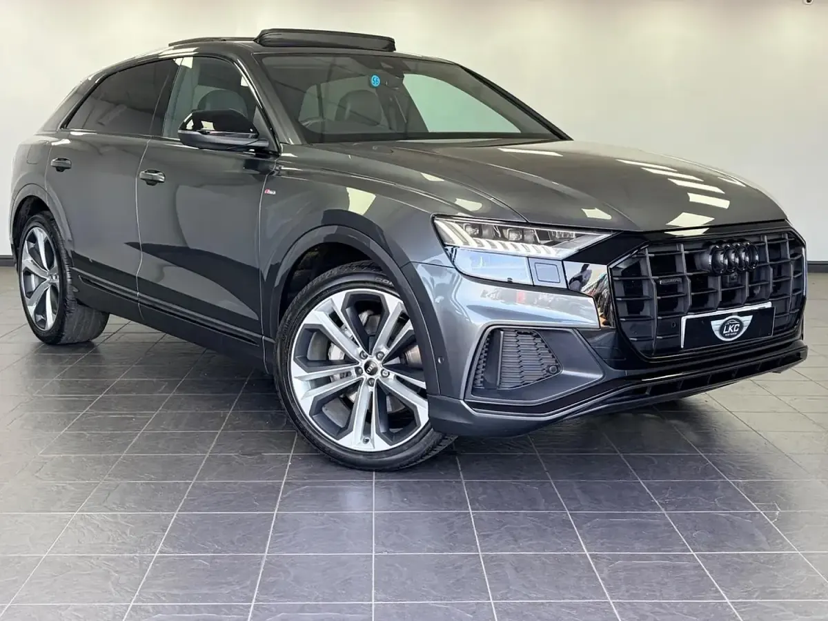 Used Audi Q8 Comfort 286 HP (210 kW) 2020 Grey SUV