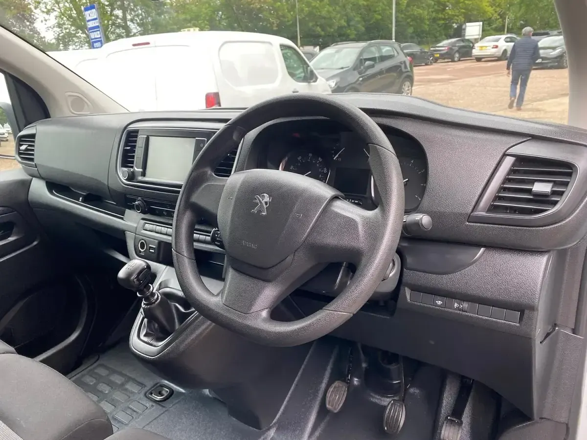 Used Peugeot Expert Premium 2023 White Van