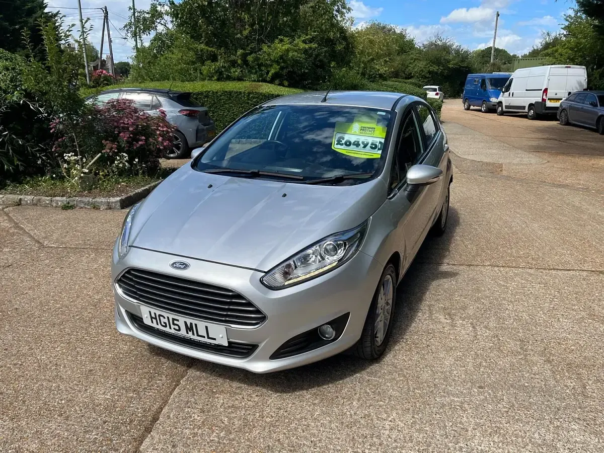 Used Ford Fiesta Zetec 2015 Silver Hatchback