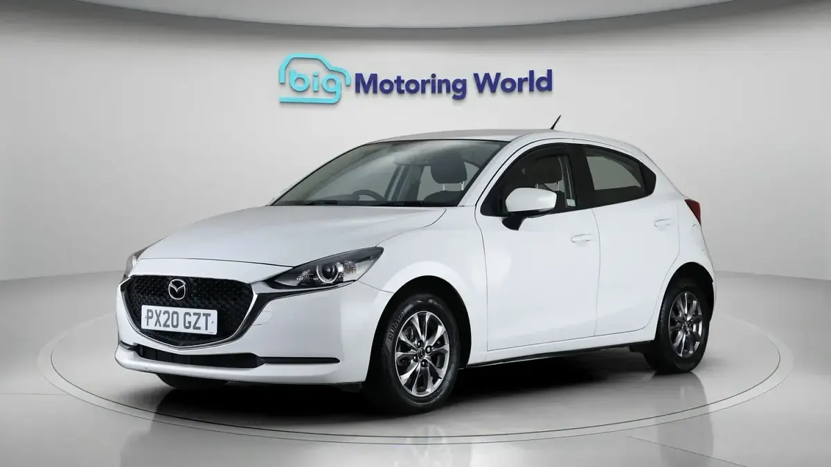 Used Mazda 2 74 HP (54 kW) 2020 White Hatchback