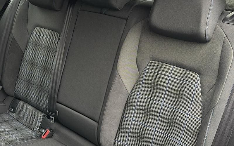 New VW Golf VIII GTE 272 HP (200 kW) 2025 Grey Hatchback