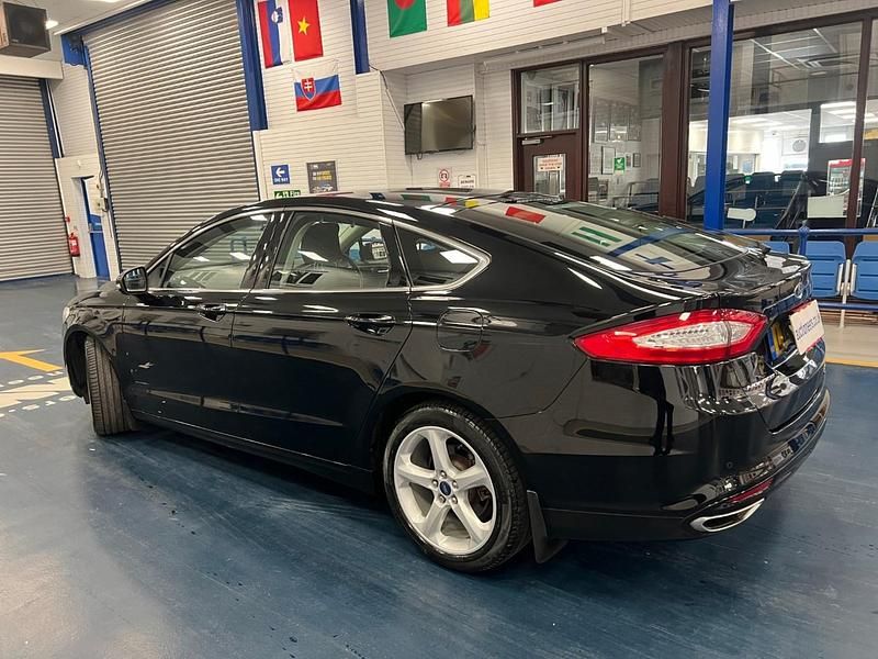 Used Ford Mondeo Titanium 180 HP (132 kW) 2016 Black Hatchback