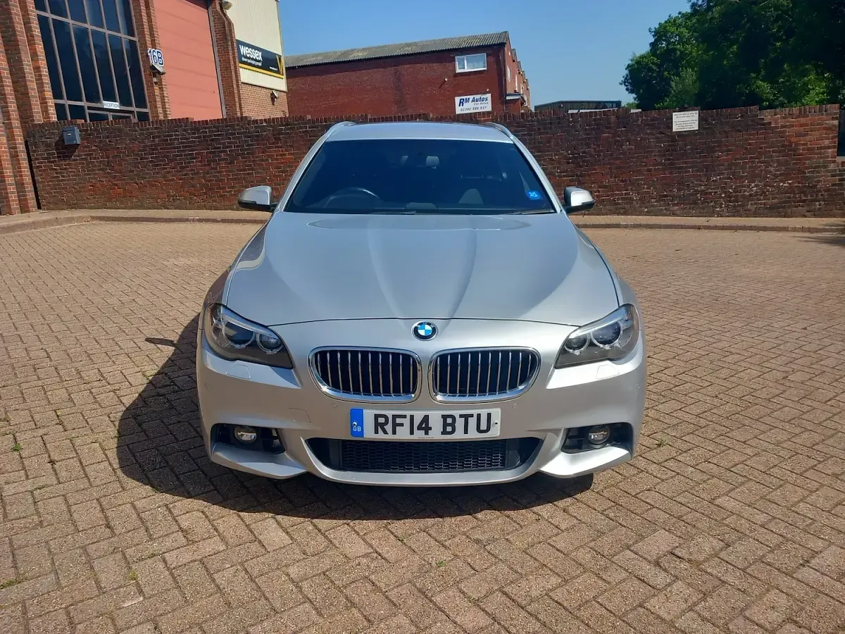 Used BMW 520 M Sport 184 HP (135 kW) 2014 Silver Estate