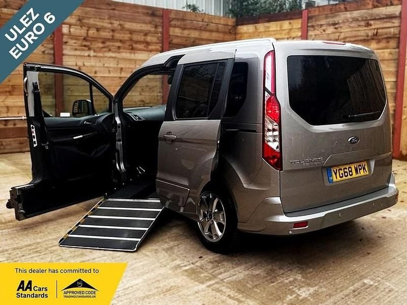 Silver Used 2018 Ford Tourneo Connect Titanium MPV | £19,945 - Image 1/3