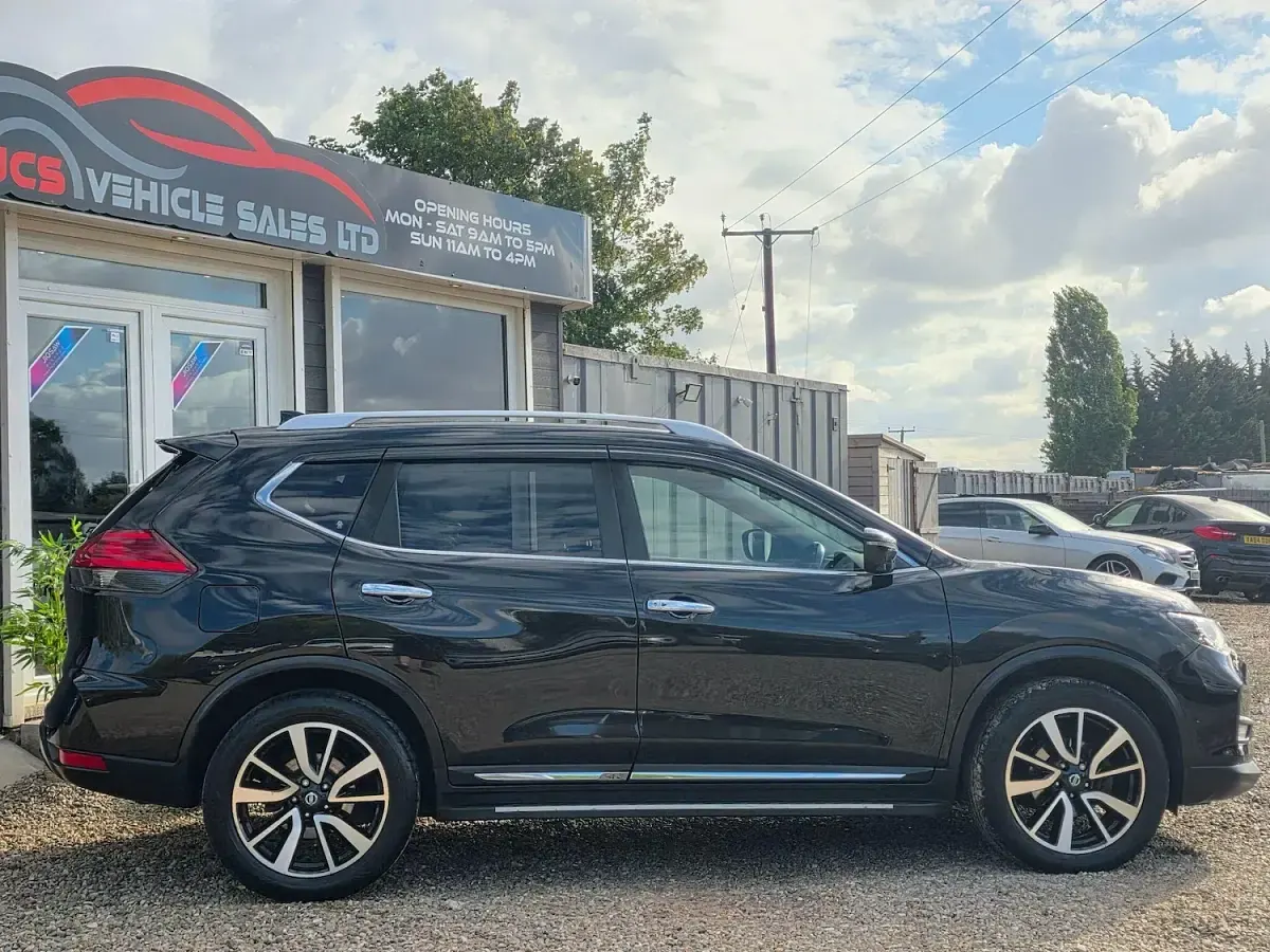 Used Nissan X-Trail Tekna 130 HP (95 kW) 2018 Black SUV