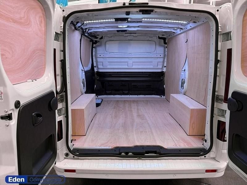 New Nissan Primastar Tekna 110 HP (80 kW) 2026 White MPV