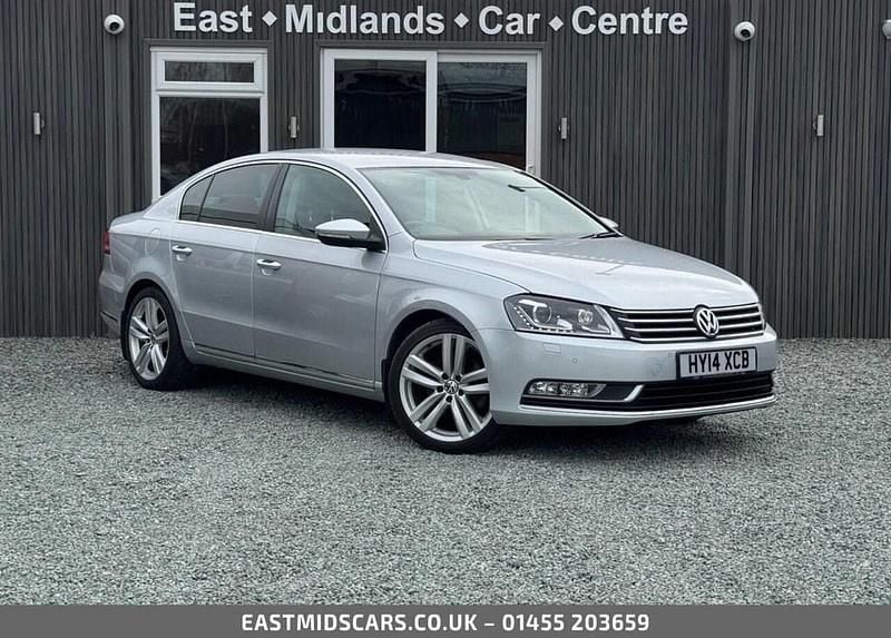 Begagnad VW Passat Executive 2014 Silver Sedan