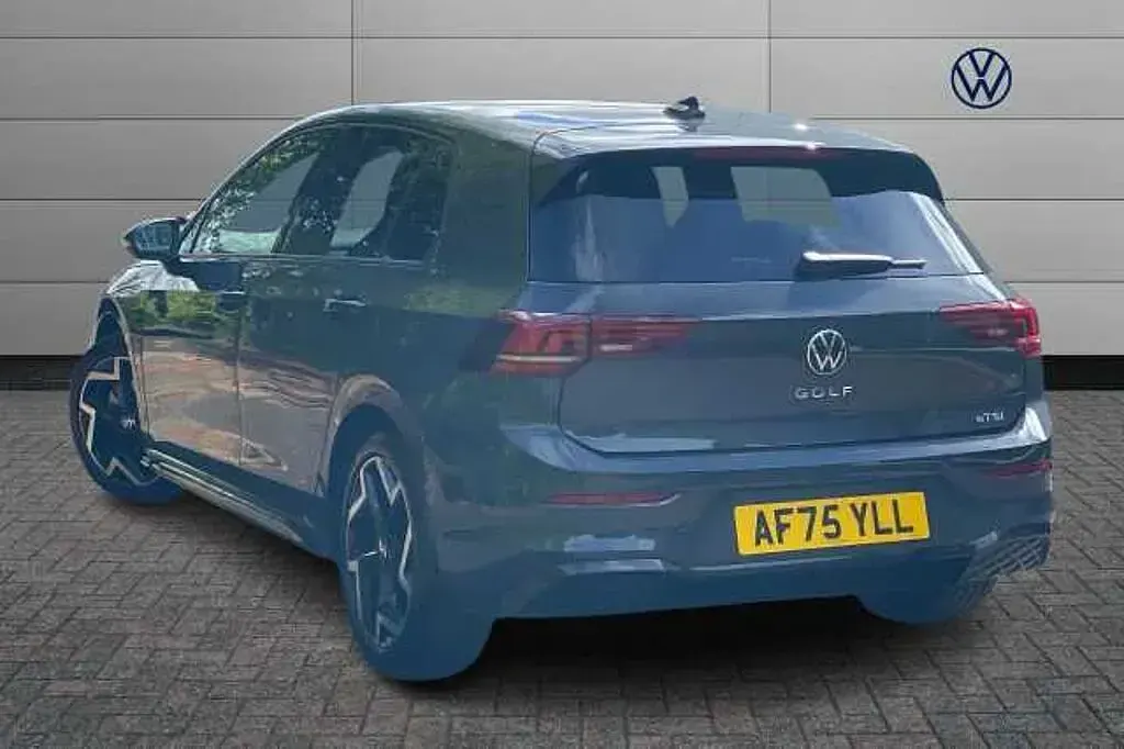 Used VW Golf VIII 150 HP (110 kW) 2025