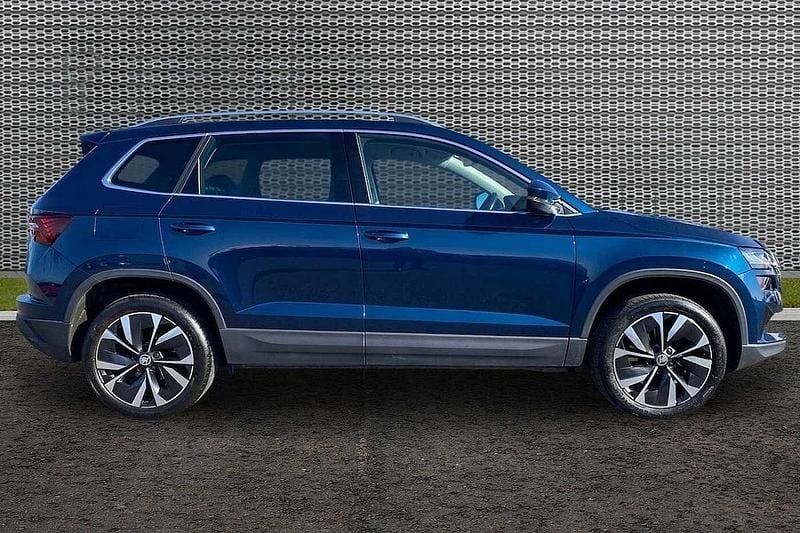Used Skoda Karoq SE L 110 HP (80 kW) 2023 Petrol blue metallic SUV