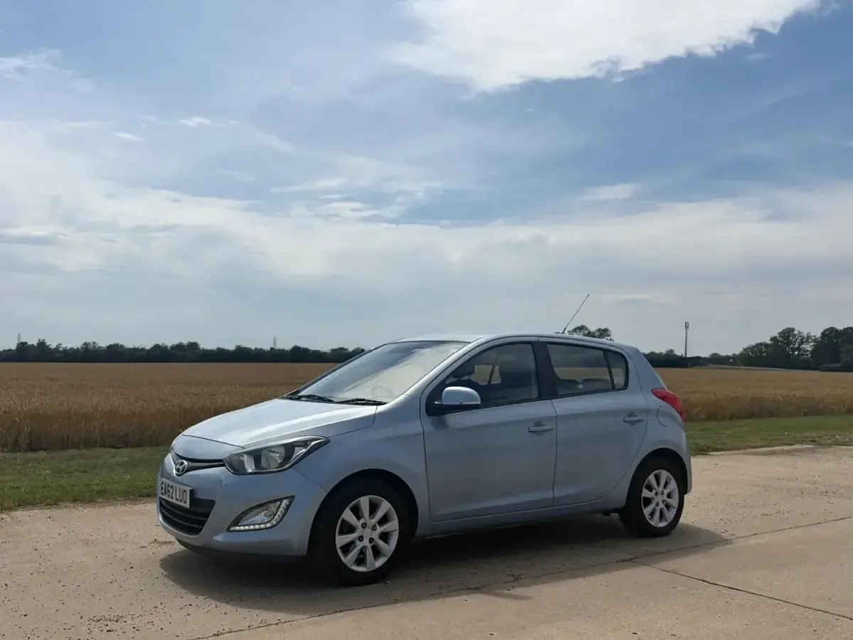 Used Hyundai i20 Style 2012 Blue Hatchback