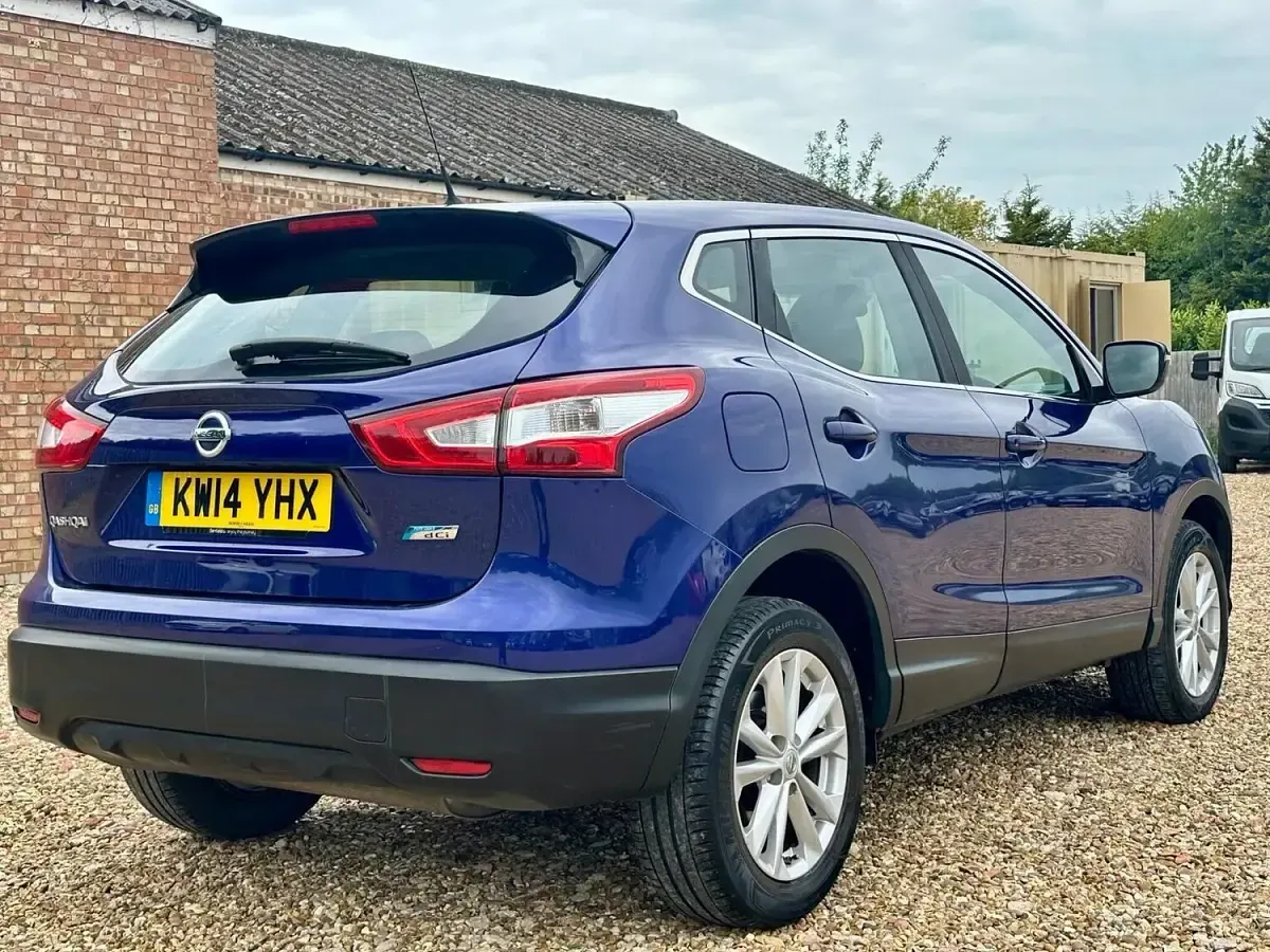 Used Nissan Qashqai Acenta 2014 Blue SUV