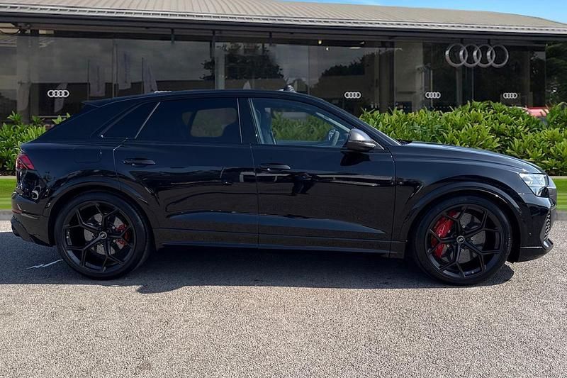 New Audi RS Q8 Performance 631 HP (464 kW) 2026 Black SUV