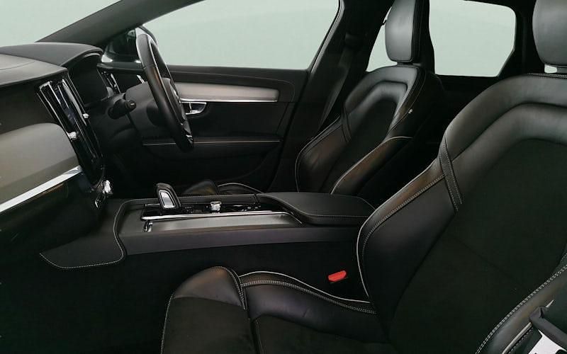 Used Volvo V90 R-Design 197 HP (144 kW) 2021 Estate