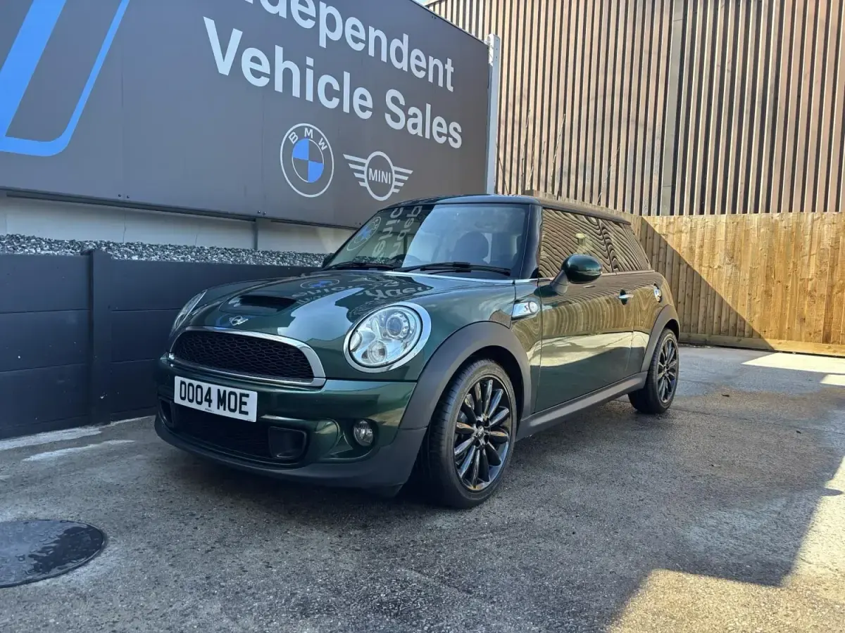 Gebraucht Mini Cooper S Hatch 184 PS (135 kW) 2012 Grün Kleinwagen