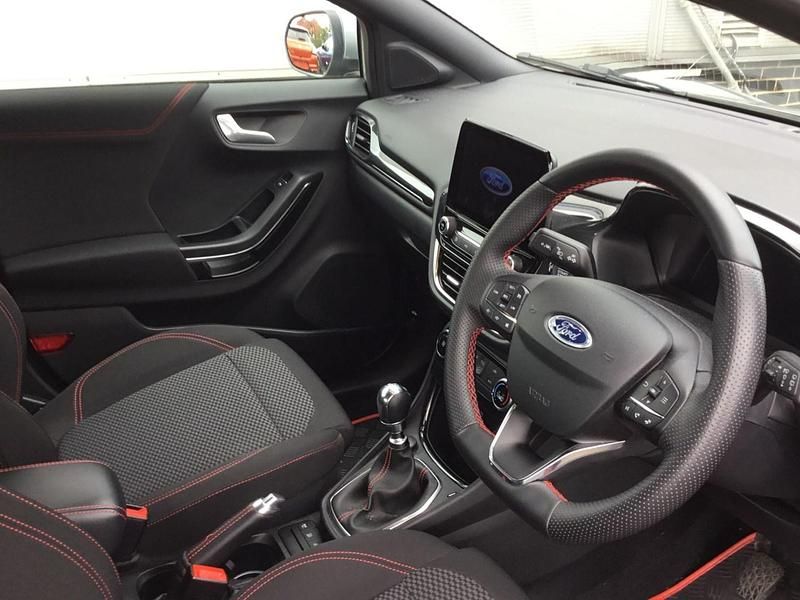 Used Ford Puma ST-Line 155 HP (114 kW) 2023 Silver SUV