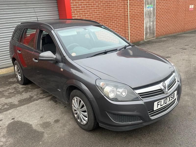 Used Vauxhall Astra 2010 Grey Estate