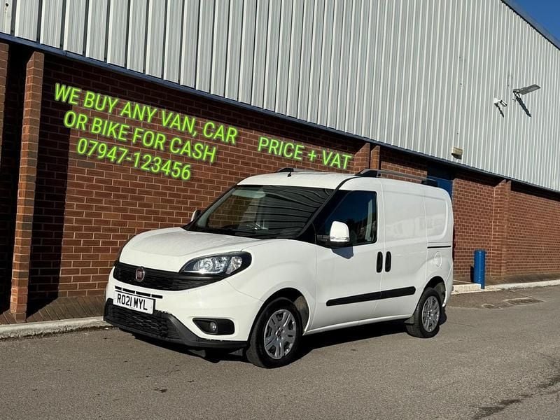 White Used 2021 Fiat Doblò MPV | £4,995 (Good price) - Image 1/4