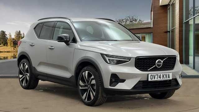 Used 2025 Volvo XC40 Plus SUV | £34,495 (A bit pricey) - Image 1/4