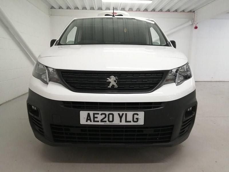 Second-hand Peugeot Partner 131 CP (96 kW) 2020 Alb Monovolum