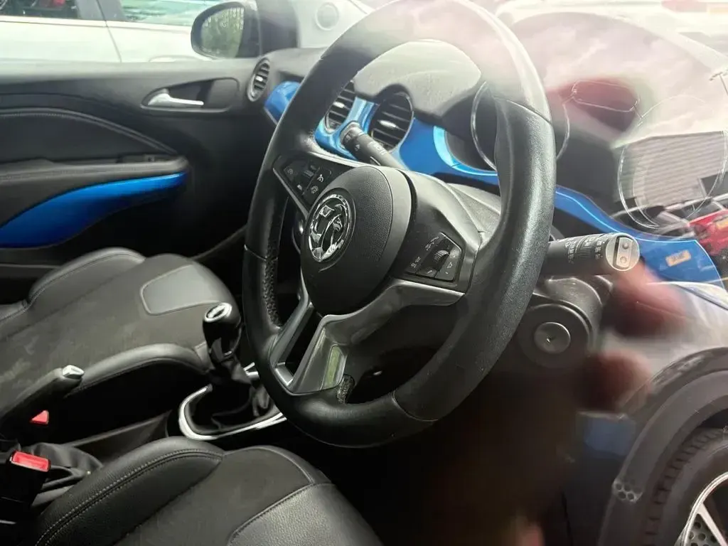 Used Vauxhall Adam S 70 HP (51 kW) 2016 Blue Hatchback
