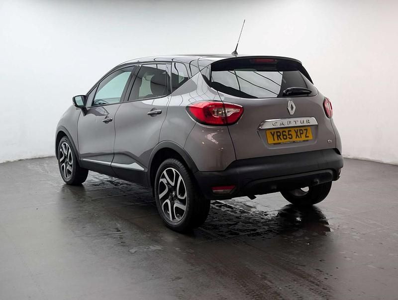 Used Renault Captur Dynamique 90 HP (66 kW) 2015 Grey/black SUV