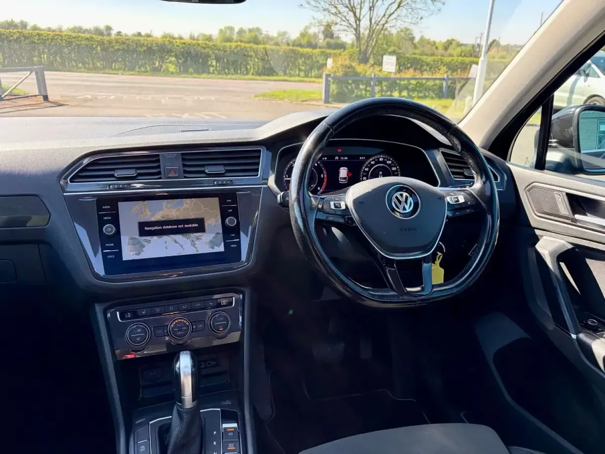 Usado VW Tiguan SEL 150 HP (110 kW) 2018 Preto SUV