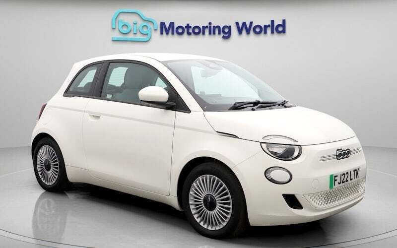 Used 2022 Fiat 500e Icon Hatchback | £11,300 (Good price) - Image 1/4