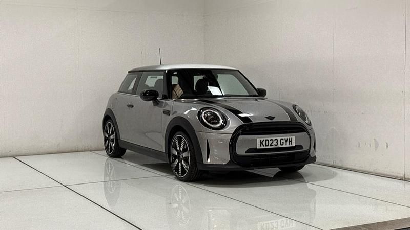 Used Mini Cooper Exclusive 136 HP (100 kW) 2023 Silver Hatchback
