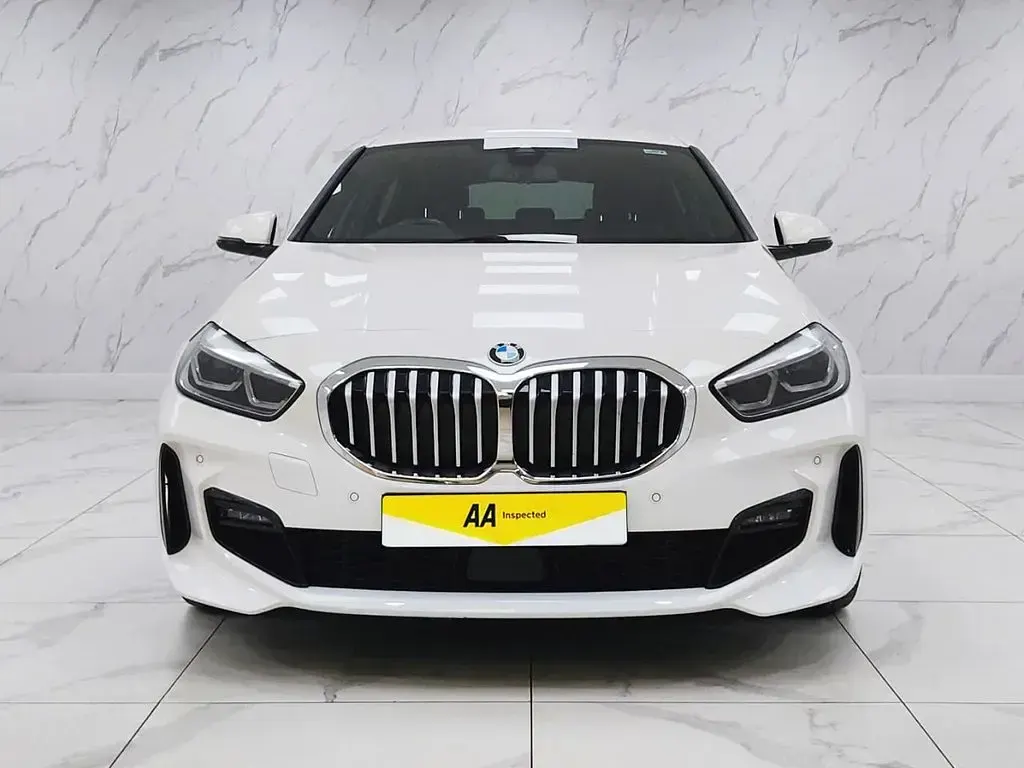 Used BMW M140 M Sport 140 HP (102 kW) 2019 White Hatchback