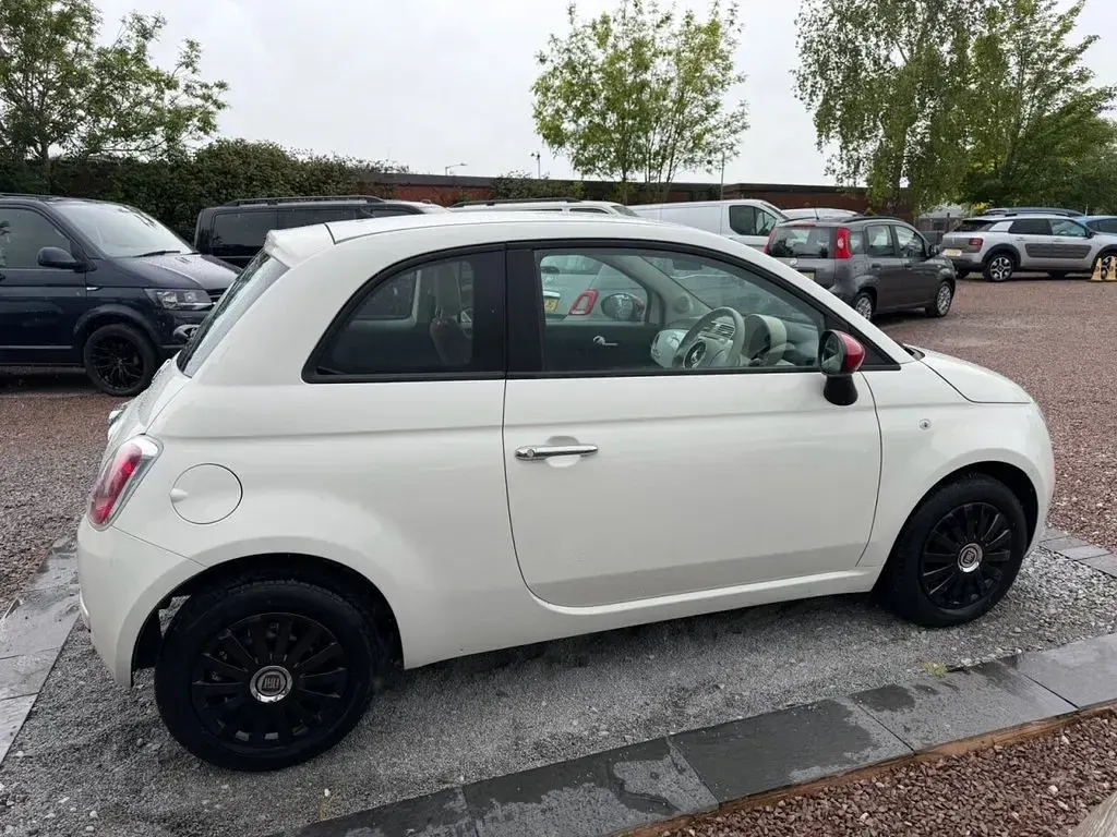 Used Fiat 500 Pop 69 HP (50 kW) 2014 White Hatchback