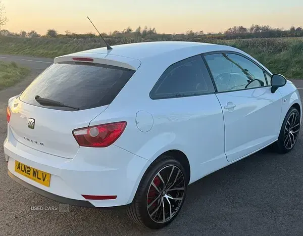 Używany Seat Ibiza SE 2012 Biały Hatchback