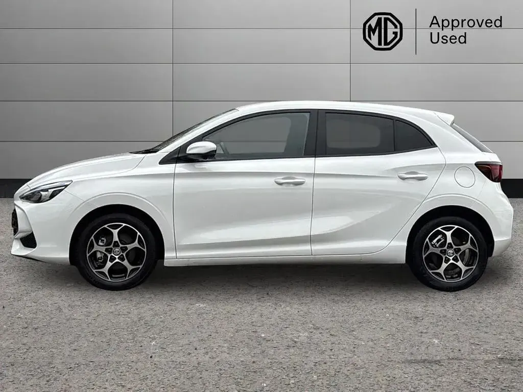 Used MG MG3 Trophy 194 HP (142 kW) 2025 White Hatchback