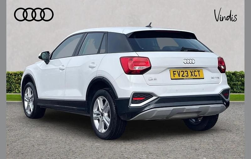 Used Audi Q2 Sport 108 HP (79 kW) 2023 White SUV