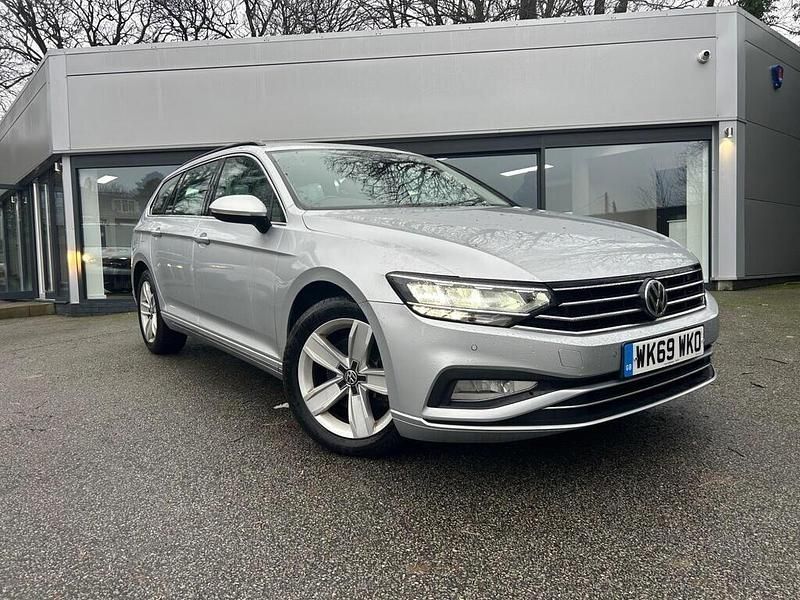 Silver Used 2019 VW Passat SE Estate | £8,495 (Super price) - Image 1/4